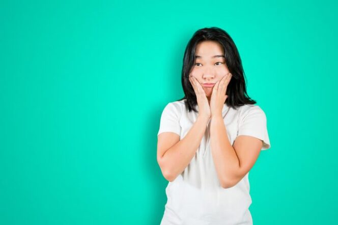 
					Kedutan di Pipi Kanan Atas Artinya Apa? Ini Menurut Medis!