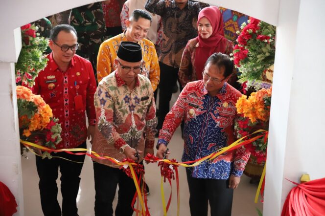 
					Pj. Bupati Lampung Barat Resmikan Gedung Perpustakaan Daerah